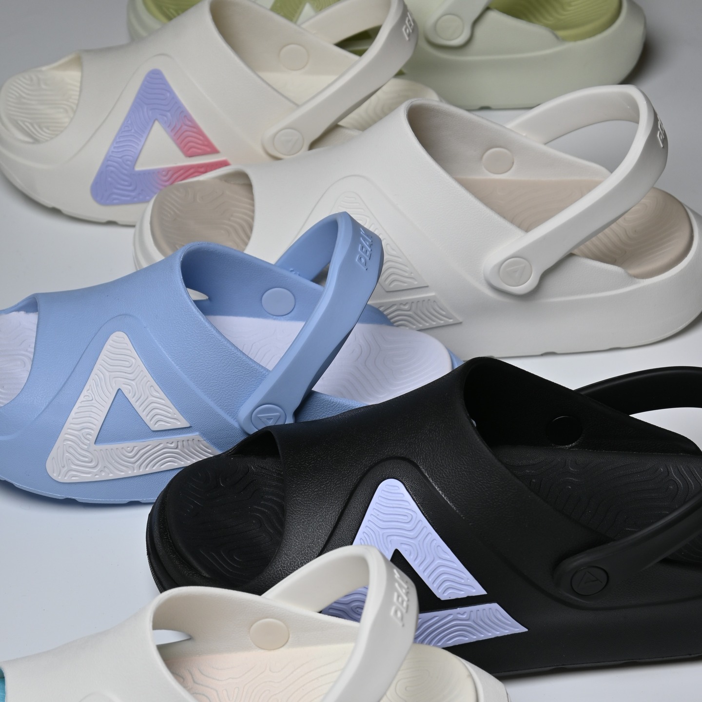 PEAK
TAICHI SANDAL
TS-07 CROGS

#peaklife
#peaksafety
#peakslides
#ピークのサンダル
#サンダル
#室内履き として
#内装
#どこに売っているのか
#ピークセーフティ
#安全靴
#作業靴
#安全スニーカー
#プロスニーカー
#セーフティスニーカー
#セーフティシューズ
#safetyshoes
#safetyboots
#もちふわ足感
#履き心地抜群
#履き心地最高
#職人
#建設業
#すべての人へ
#ピークサンダル
#もちふわ
#おしゃれ安全靴
#オフィスサンダル
#立ち仕事